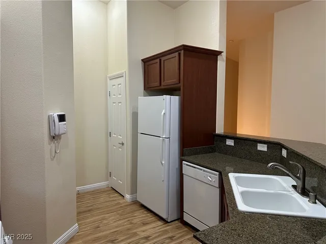 $1,550 | 6434 Burns Allen Avenue, Unit 101, Las Vegas, NV 89122