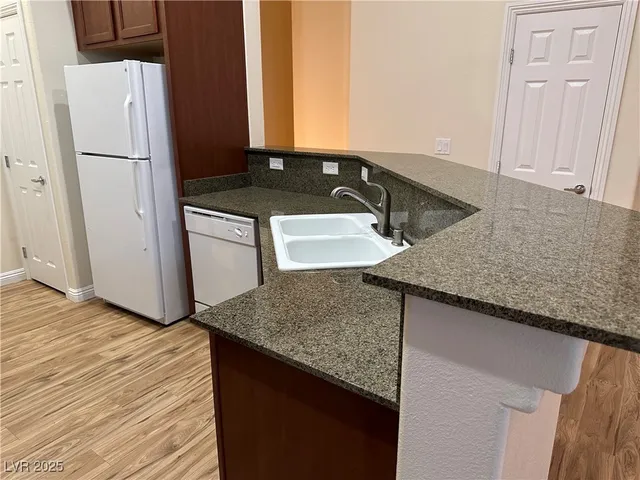 $1,550 | 6434 Burns Allen Avenue, Unit 101, Las Vegas, NV 89122