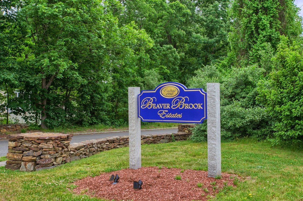 2 R True Bean Way Westford, MA 01886 - Photo 3 of 30 Gallery Image 3