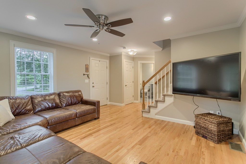 2 R True Bean Way Westford, MA 01886 - Photo 4 of 30 Gallery Image 4