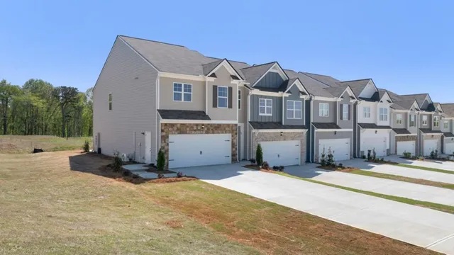 $318,990 | 194 Deerberry Drive, Jasper, GA 30143