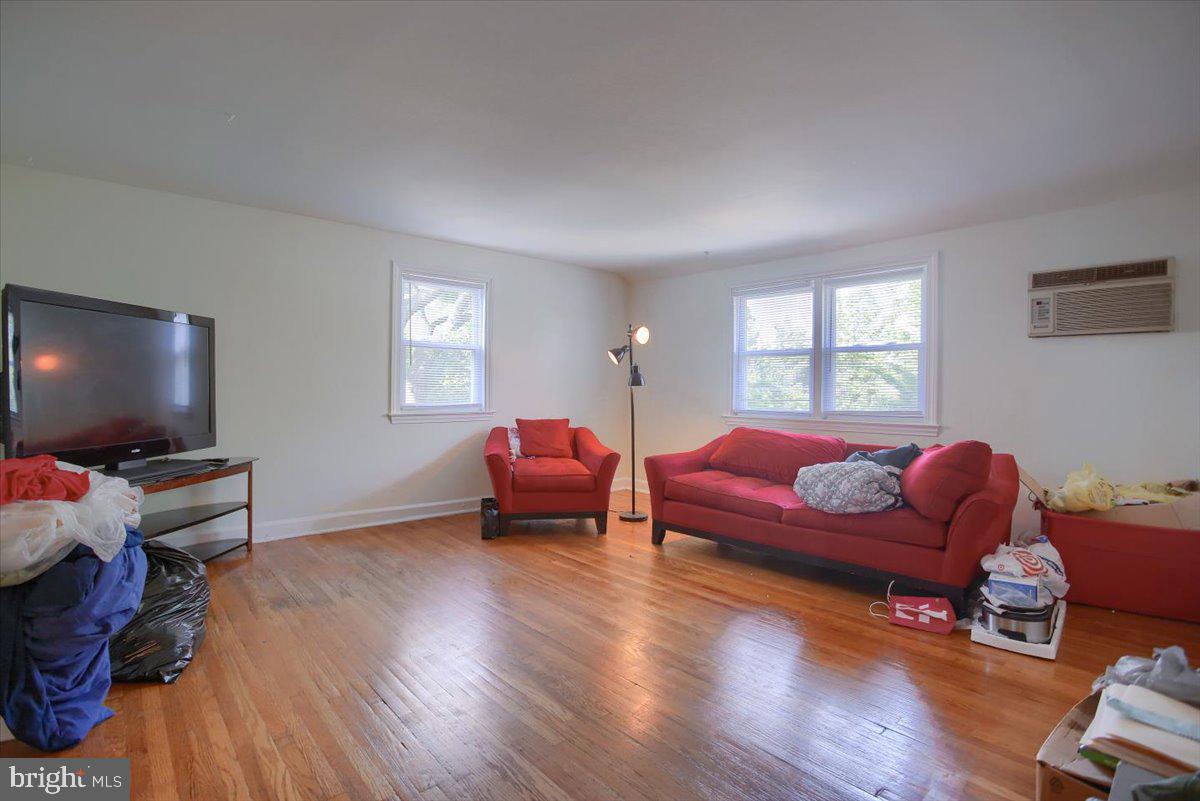 30 Haverford Road Wynnewood, PA 19096 - Photo 15 of 33 Upper Floor