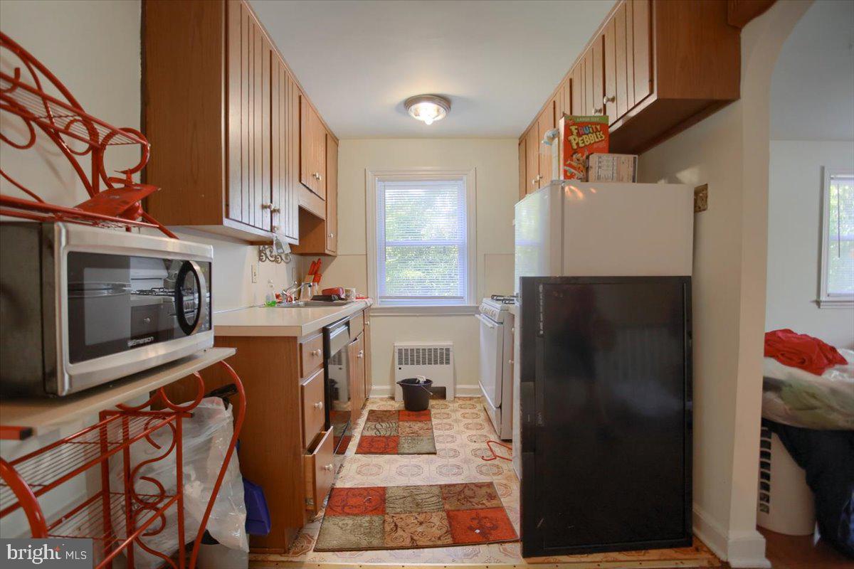 30 Haverford Road Wynnewood, PA 19096 - Photo 18 of 33 Upper Floor