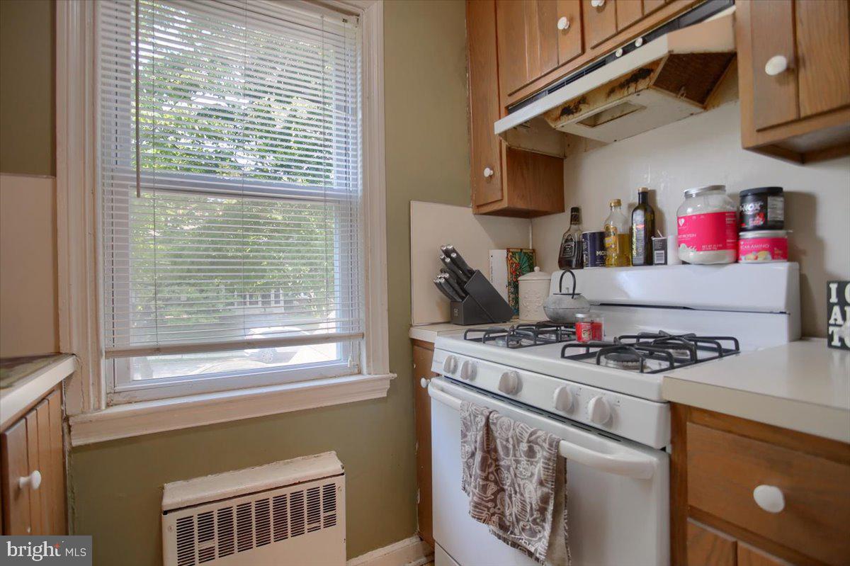 30 Haverford Road Wynnewood, PA 19096 - Photo 9 of 33 First Floor