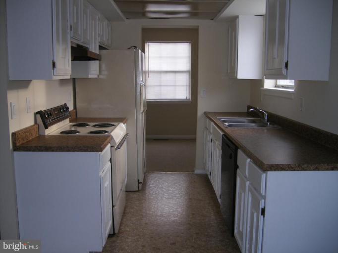 7367 Brett Road Easton, MD 21601 - Photo 3 of 7 Kitchen