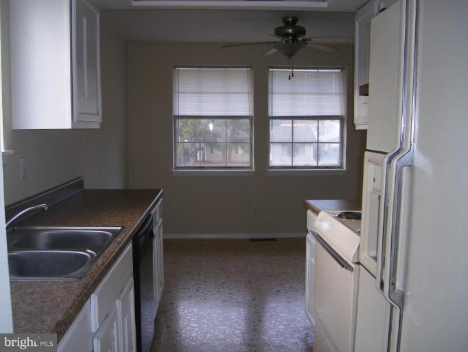7367 Brett Road Easton, MD 21601 - Photo 4 of 7 Kitchen/Dining Room