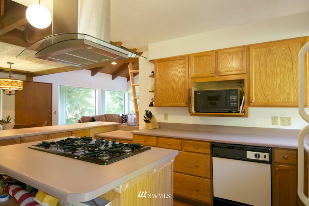 1511 East Deer Ridge Road Oak Harbor, WA 98277 - Photo 12 of 19 Gallery Image 12