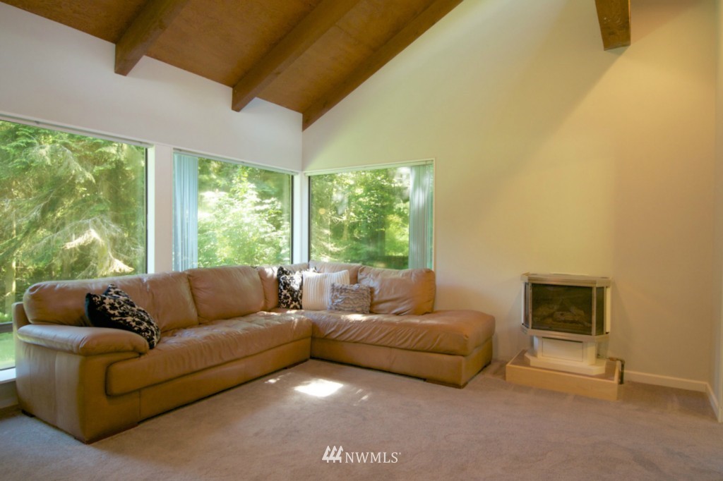 1511 East Deer Ridge Road Oak Harbor, WA 98277 - Photo 13 of 19 Gallery Image 13