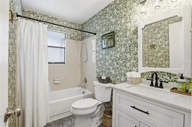 $299,900 | 4321 Northwest 26th Terrace, Gainesville, FL 32605