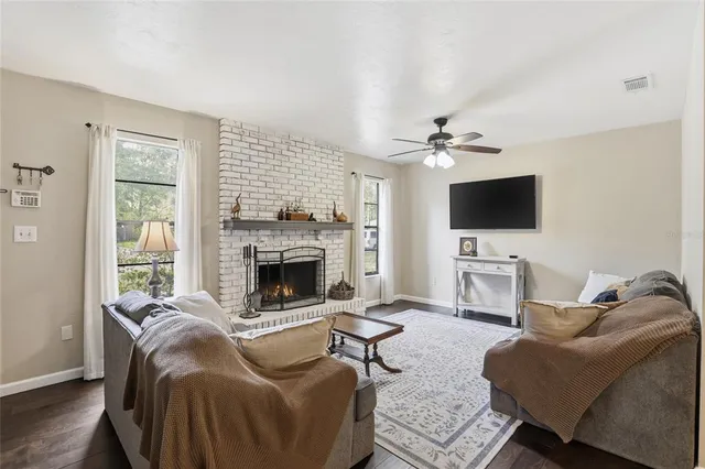 $299,900 | 4321 Northwest 26th Terrace, Gainesville, FL 32605