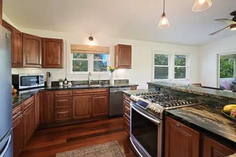 $5,500,000 | 5071 Opelu Street, Unit A, Hanalei, HI 96714