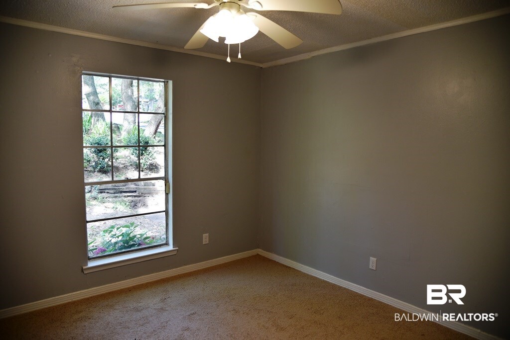 6585 Rabbit Court Theodore, AL 36582 - Photo 12 of 17