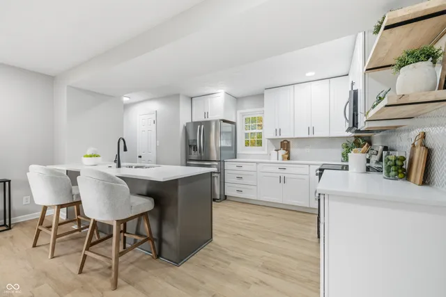 $549,900 | 712 East Main Street, Carmel, IN 46032