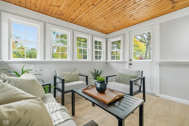 $549,900 | 712 East Main Street, Carmel, IN 46032