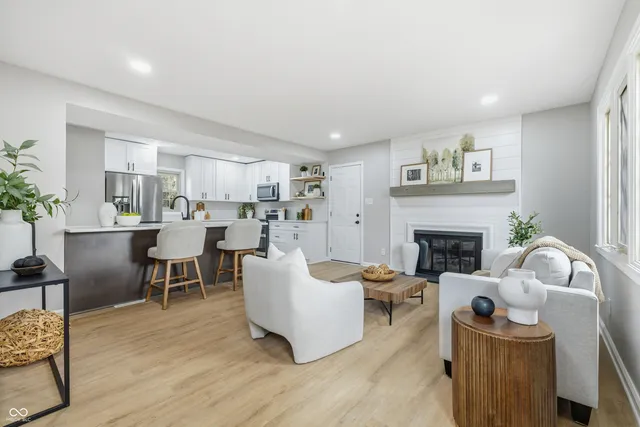 $549,900 | 712 East Main Street, Carmel, IN 46032