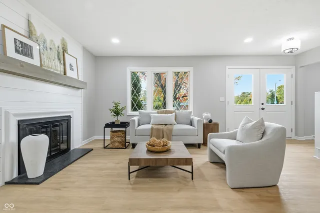 $549,900 | 712 East Main Street, Carmel, IN 46032