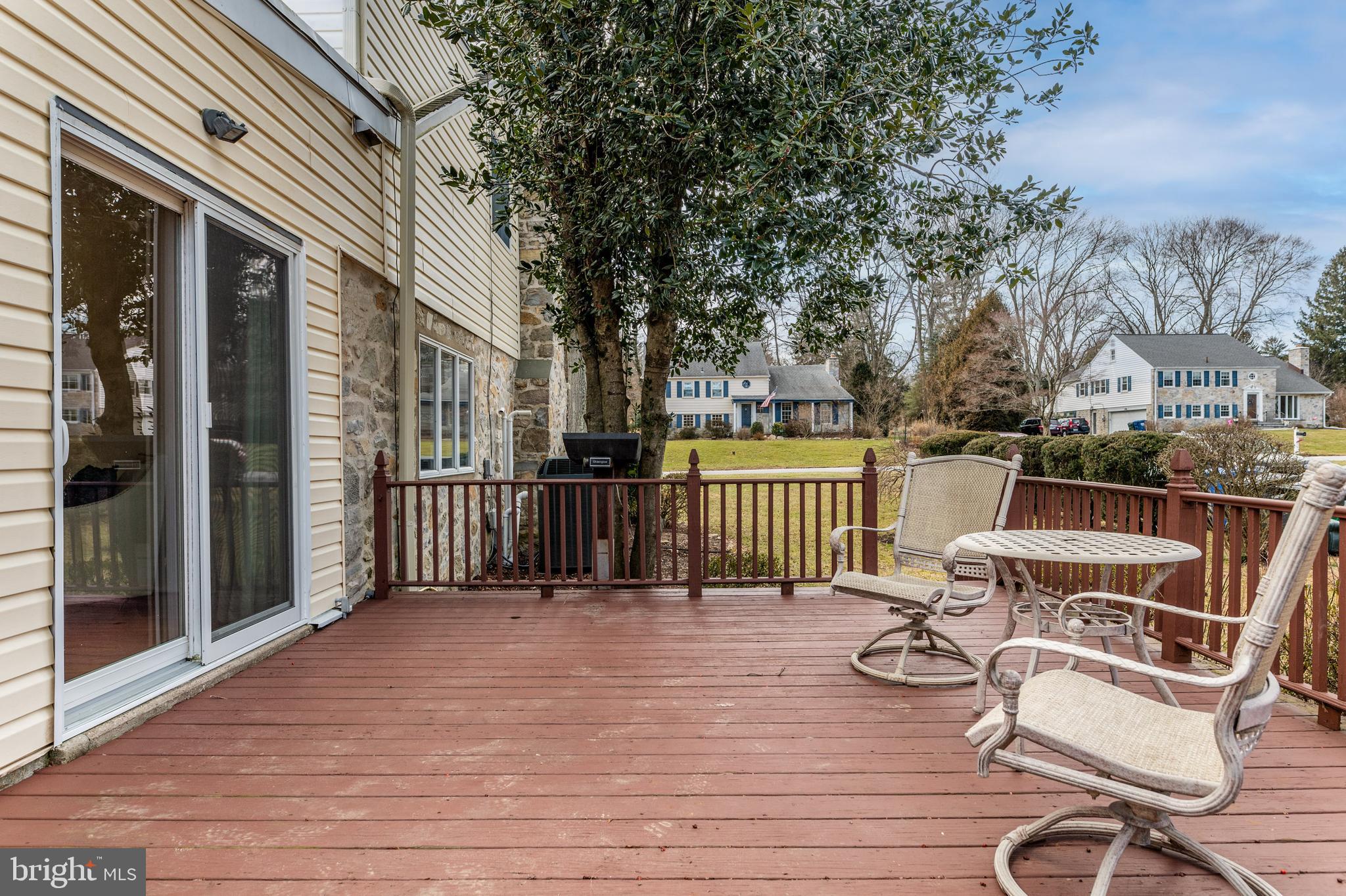 306 Colonial Drive Wallingford, PA 19086 - Photo 42 of 58 Deck