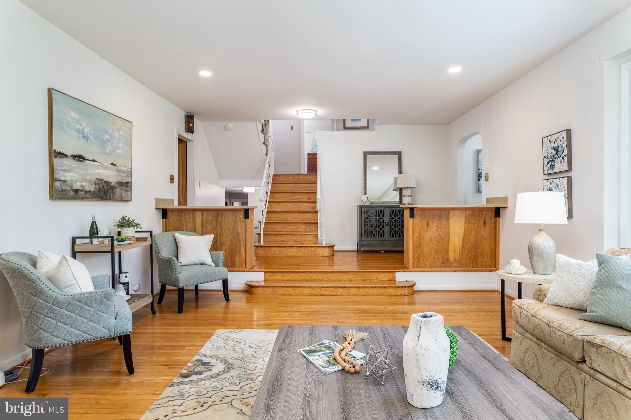306 Colonial Drive Wallingford, PA 19086 - Photo 5 of 58 Gallery Image 5