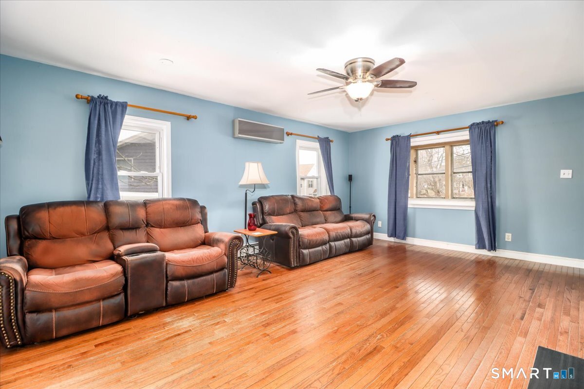 2 Reeds Lane Stratford, CT 06614 - Photo 10 of 34