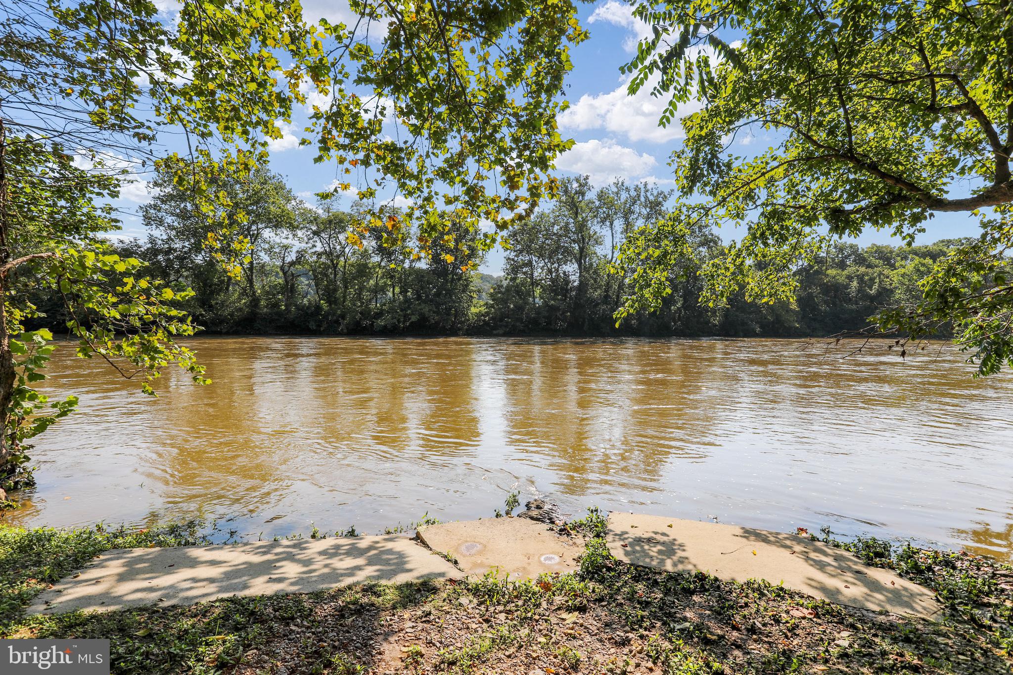 14 Martin Road Front Royal, VA 22630 - Photo 2 of 52 Shenandoah River