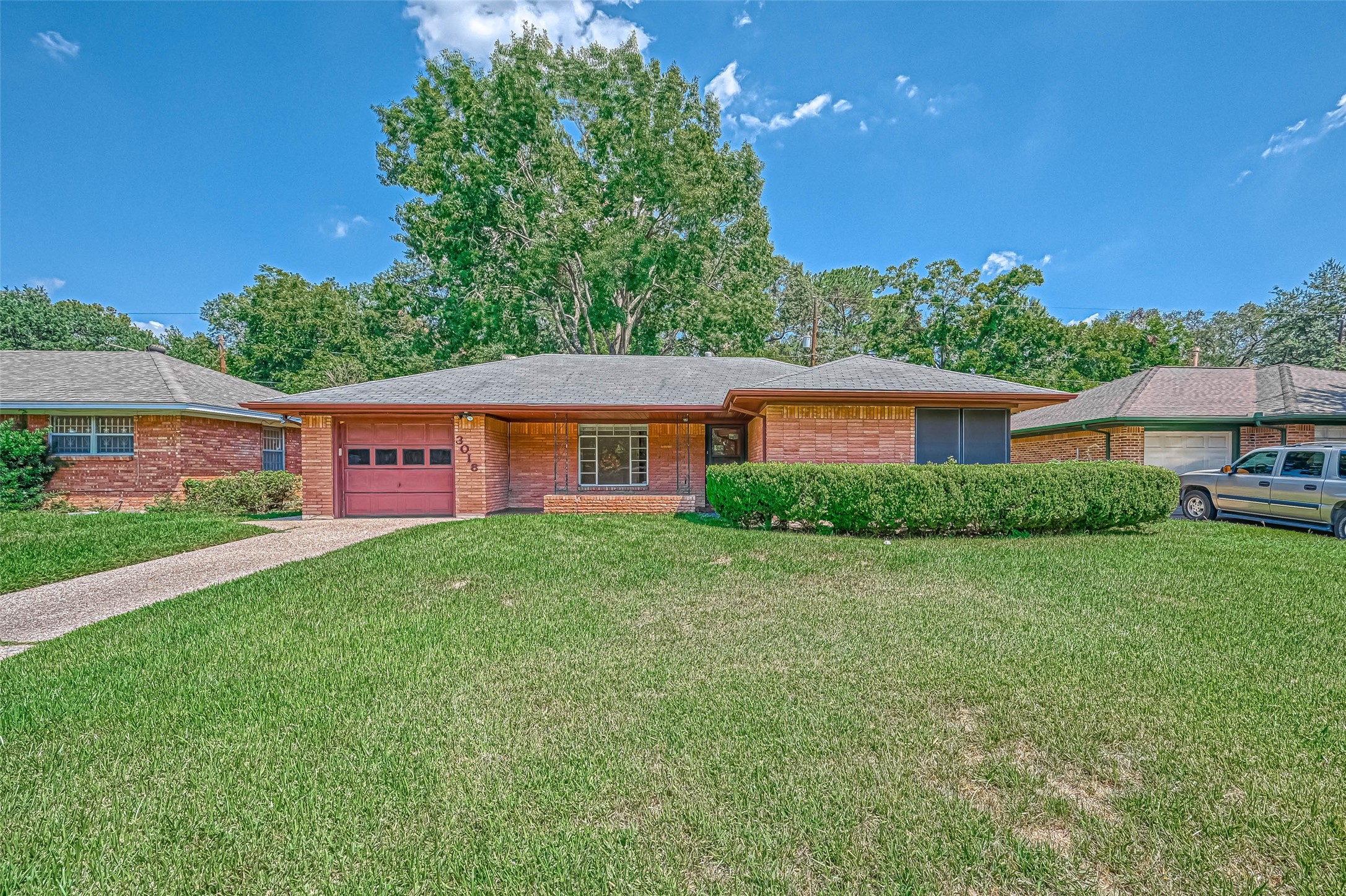 3018 Attridge Road Houston, TX 77018 - Photo 20 of 29 a view of a house with a yard