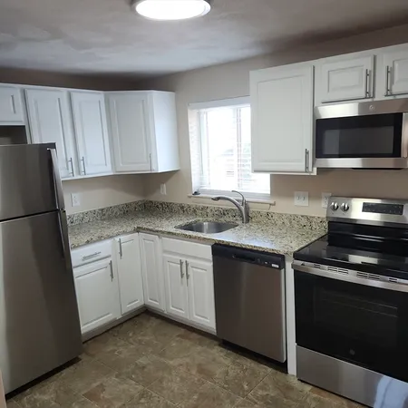 $2,650 | 80 Charlesbank Way, Unit B, Waltham, MA 02453