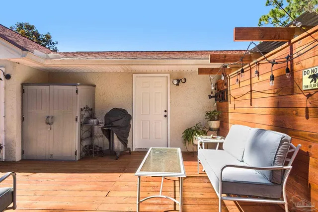 $379,900 | 1768 East Smugglers Cove Drive, Gulf Breeze, FL 32563