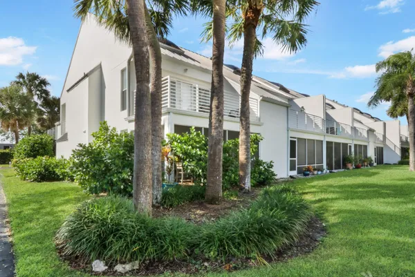 $4,000 | 1605 South Us Highway, Unit 111M2, Jupiter, FL 33477