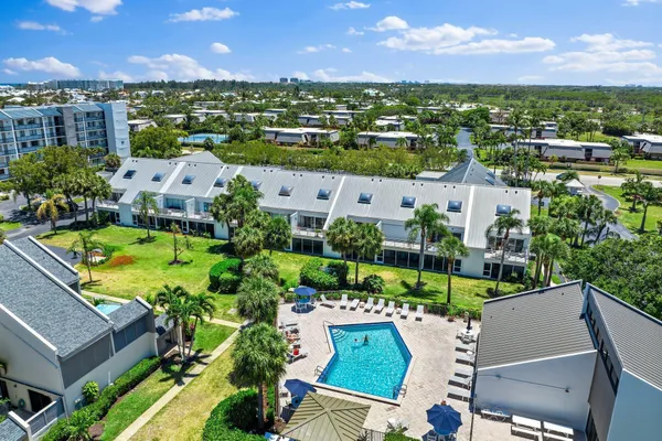 $4,000 | 1605 South Us Highway, Unit 111M2, Jupiter, FL 33477