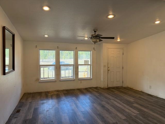 1284 Cross Way Evans, WA 99126 - Photo 3 of 36