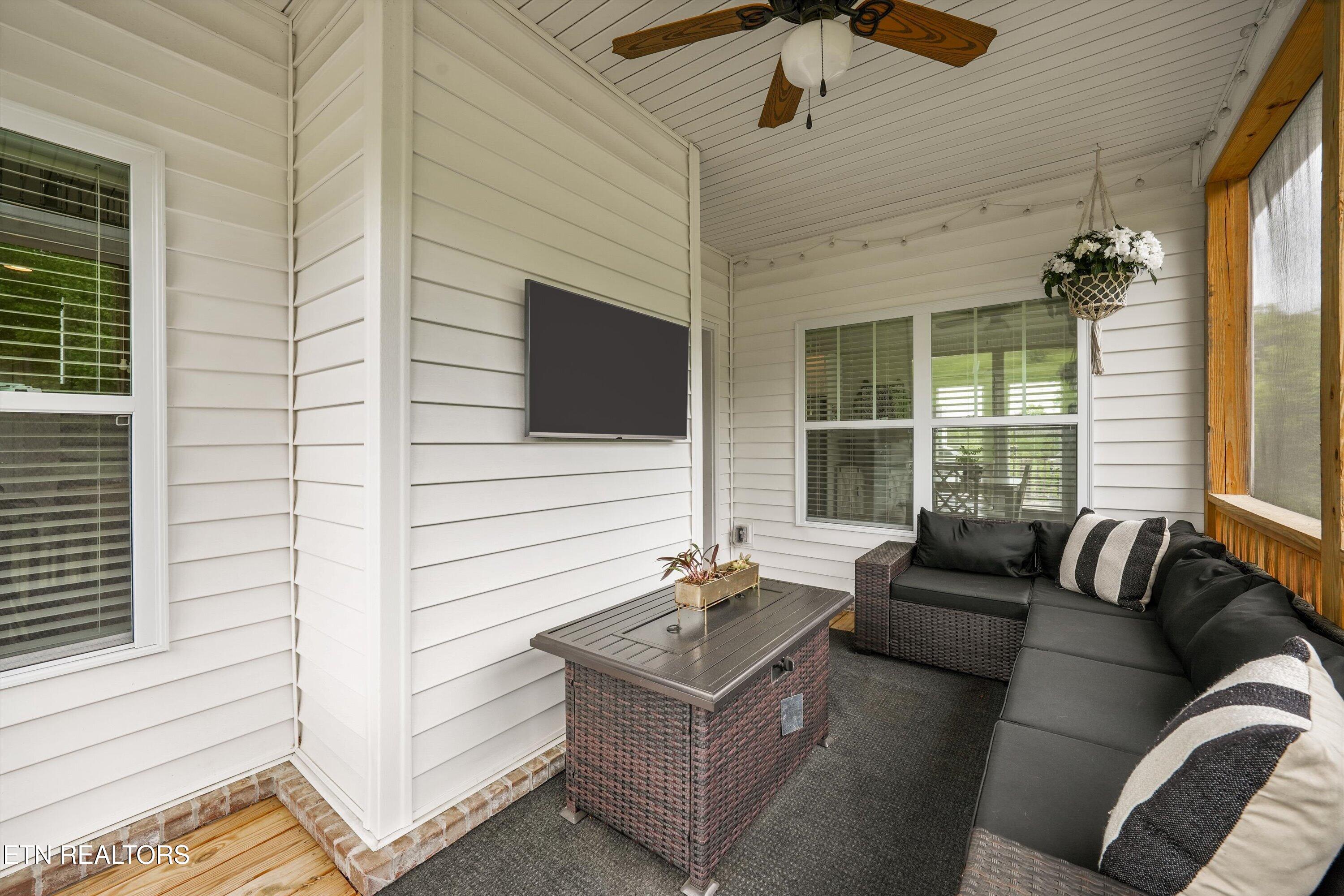 138 Pineberry East Road Oak Ridge, TN 37830 - Photo 18 of 58 41-138 Pineberry East Rd26