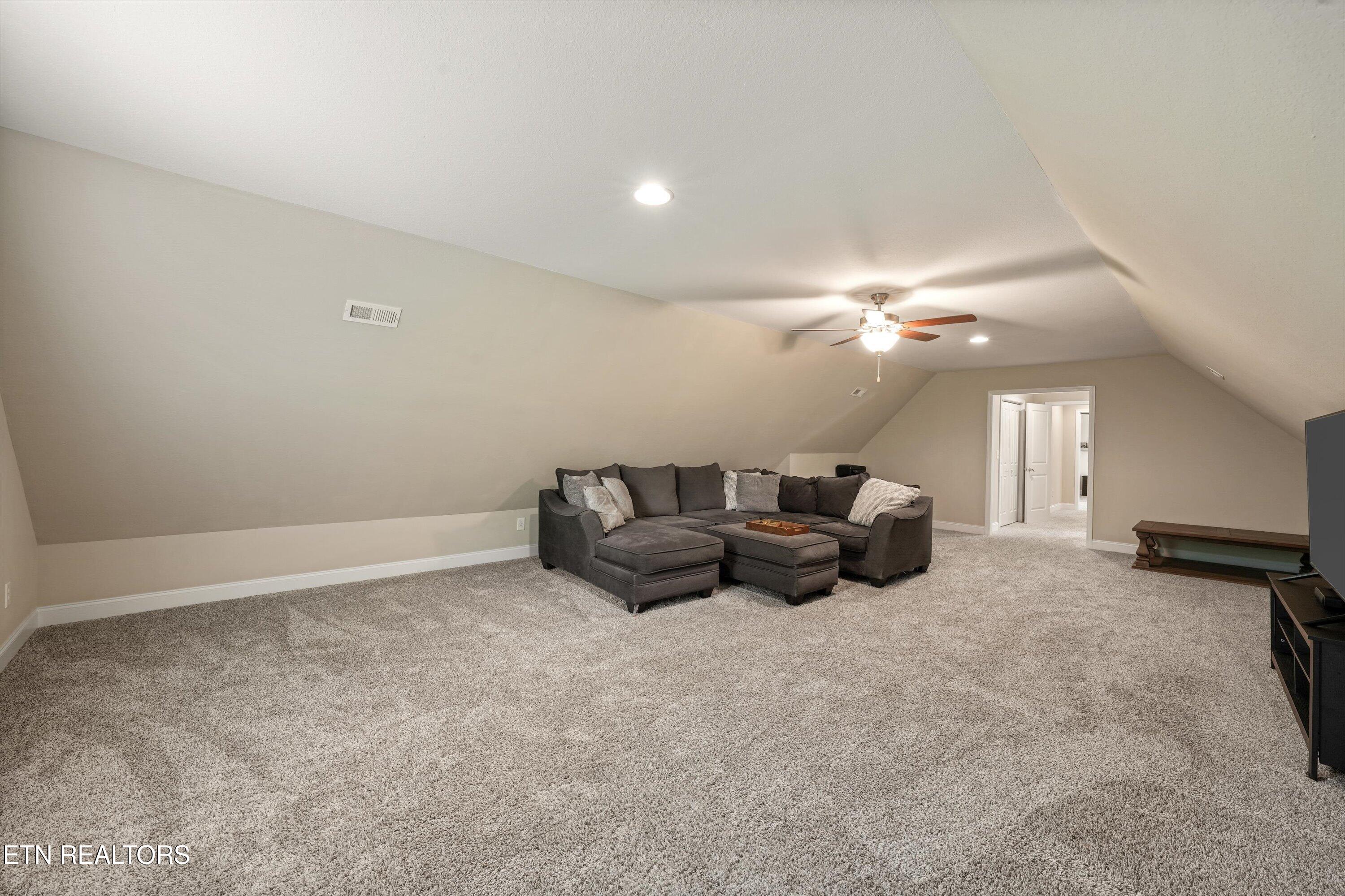 138 Pineberry East Road Oak Ridge, TN 37830 - Photo 29 of 58 22-138 Pineberry East Rd11