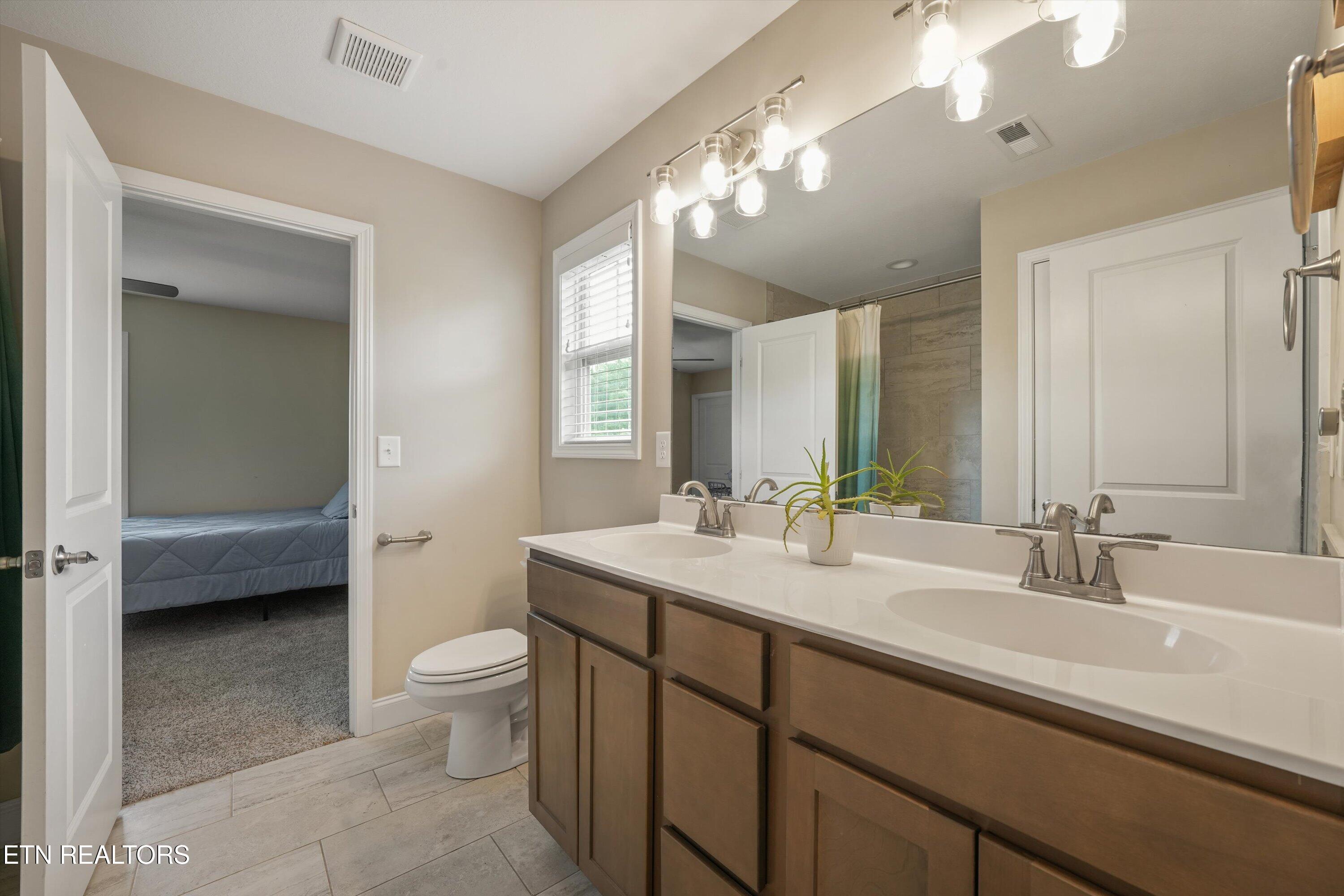 138 Pineberry East Road Oak Ridge, TN 37830 - Photo 33 of 58 24-138 Pineberry East Rd16