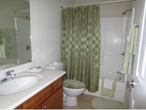 677 Ridgecrest Road Jonesborough, TN 37659 - Photo 11 of 24 Guest bathroom