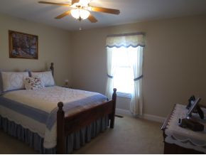 677 Ridgecrest Road Jonesborough, TN 37659 - Photo 18 of 24 Bedroom 2