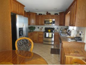 677 Ridgecrest Road Jonesborough, TN 37659 - Photo 9 of 24 Kitchen with stainless steel