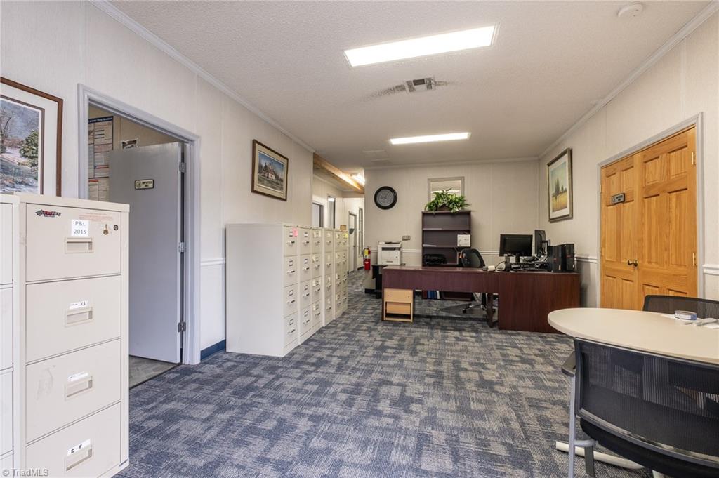 935 Bridge Street Elkin, NC 28621 - Photo 20 of 34 Gallery Image 20