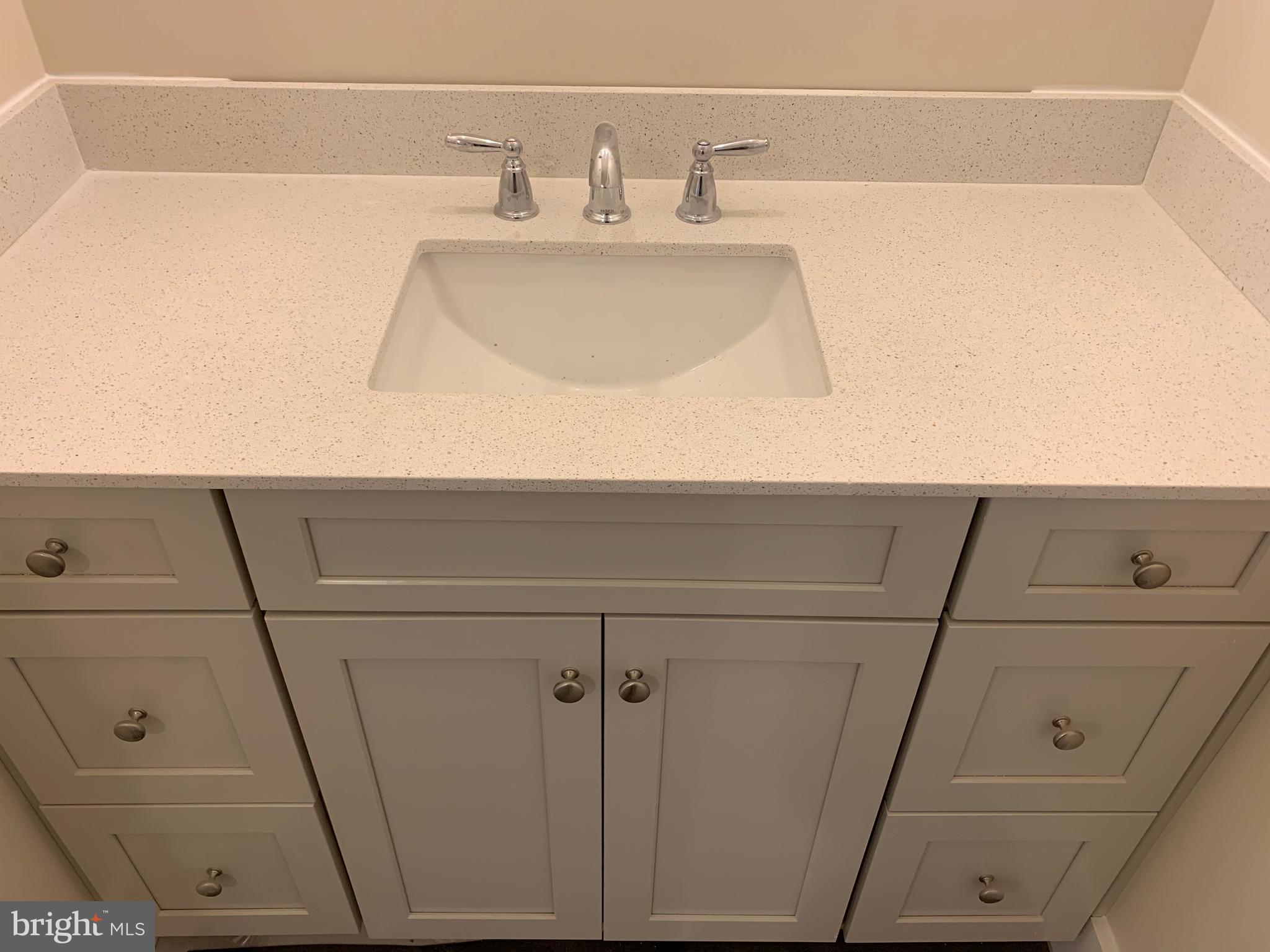 4853 Point Road Warrenton, VA 20187 - Photo 8 of 26