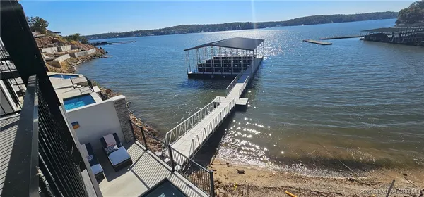 $1,450,000 | 96 Palisades Yacht Clb Drive, Lake Ozark, MO 65049