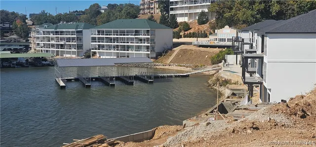 $1,450,000 | 96 Palisades Yacht Clb Drive, Lake Ozark, MO 65049