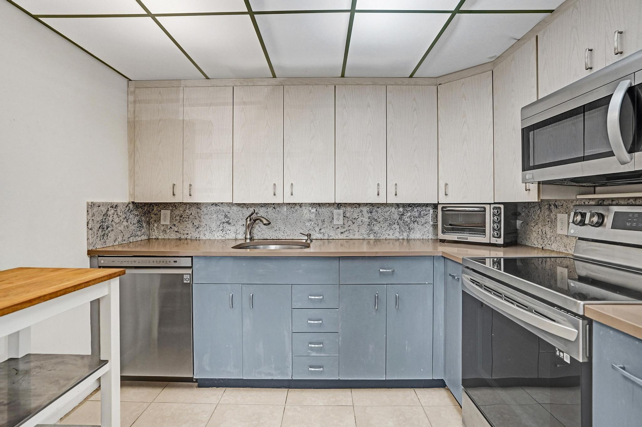 1005 Lincoln A, Unit 1005 Boca Raton, FL 33434 - Photo 8 of 33 Photo 8