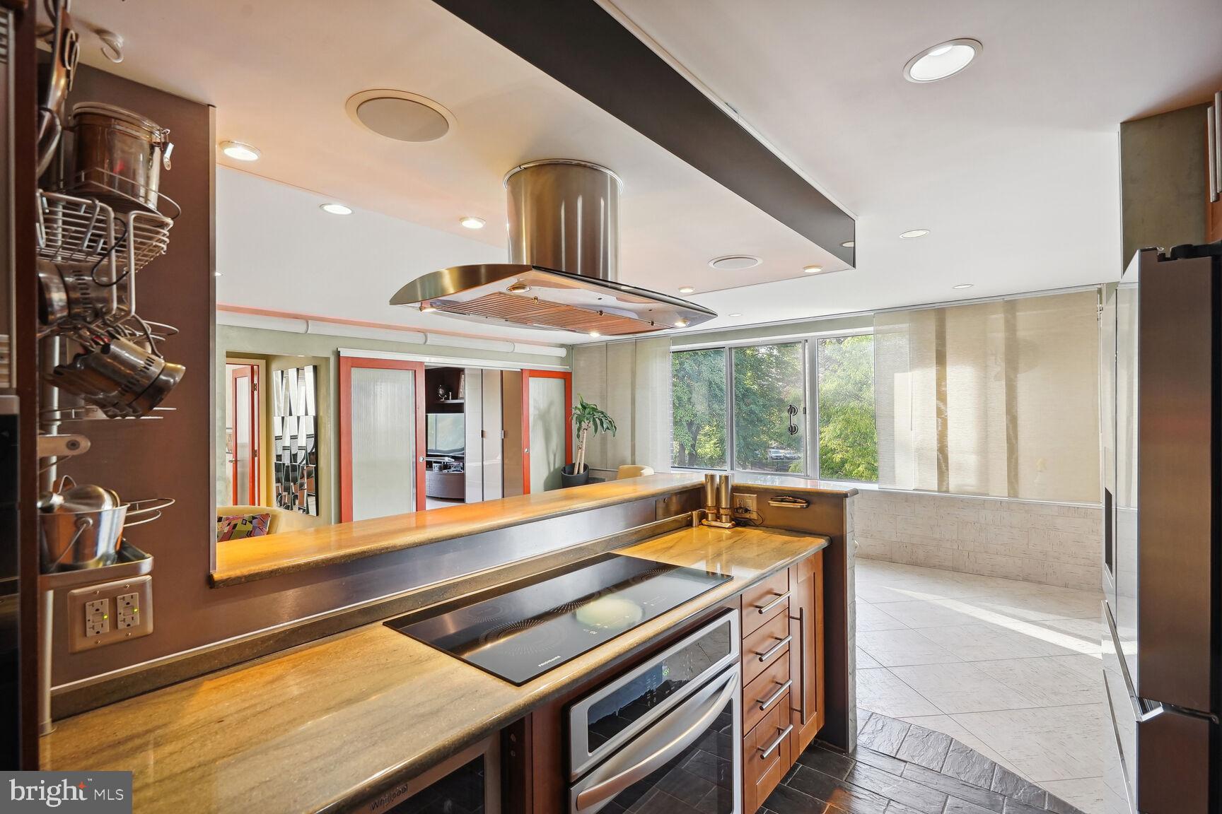 9701 Fields Road, Unit 201 Gaithersburg, MD 20878 - Photo 13 of 68 Fully equipped modern kitchen