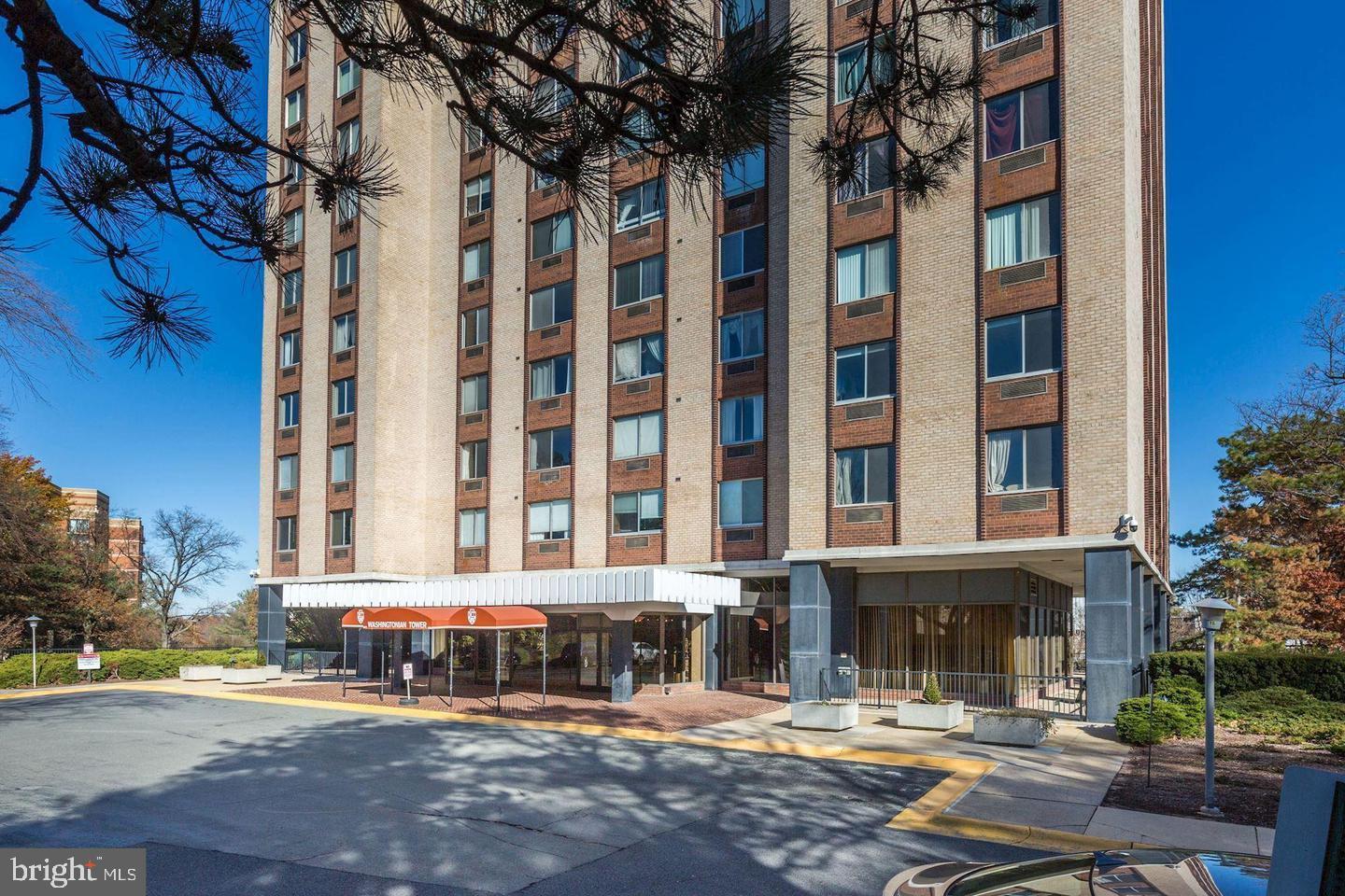 9701 Fields Road, Unit 201 Gaithersburg, MD 20878 - Photo 64 of 68 Main entrance into the building