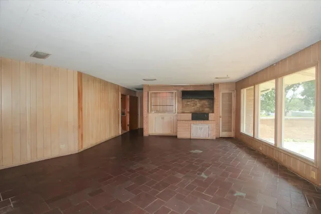 $999,000 | 701 West Stearns Road, Bartlett, IL 60103