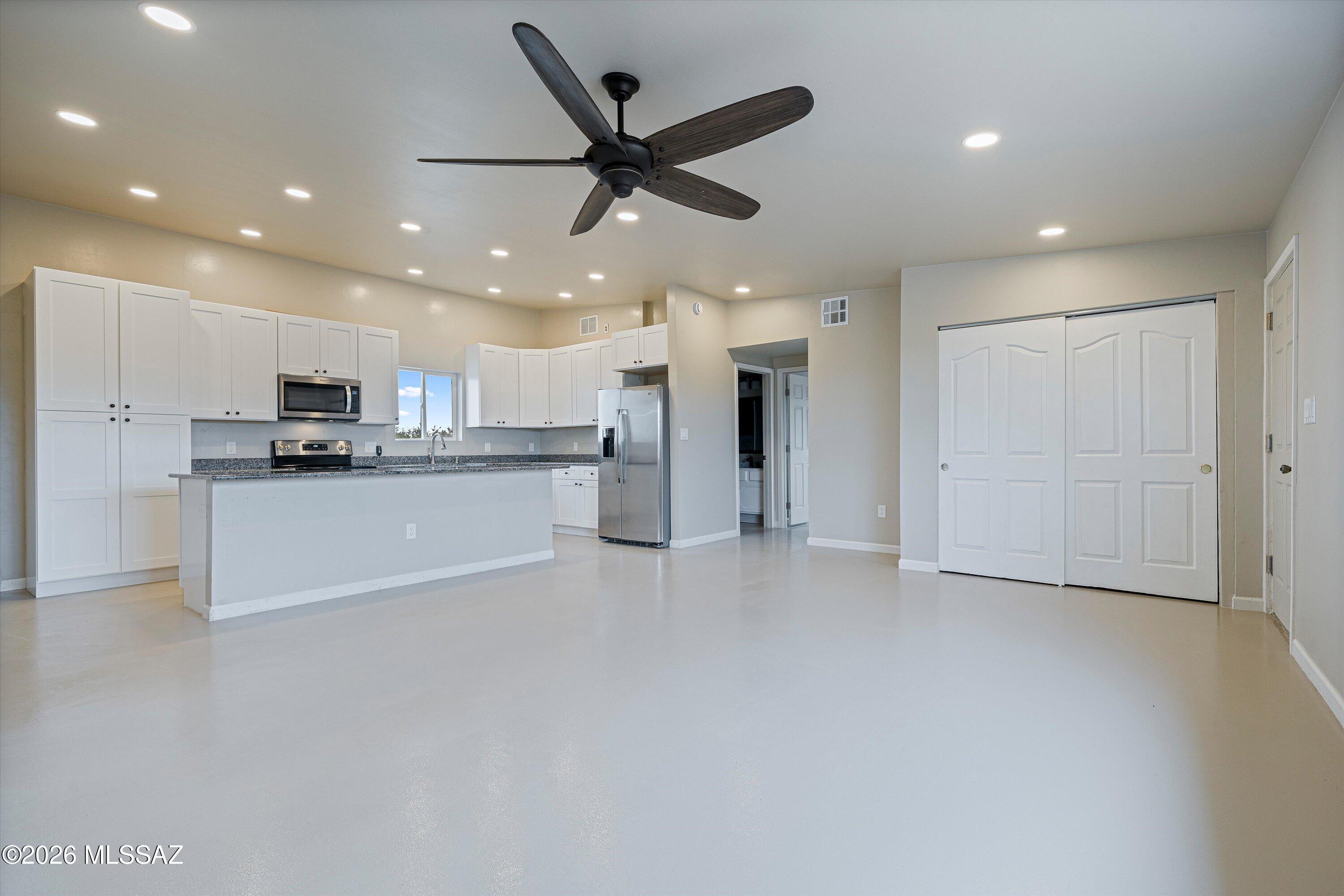 17501 South Wilmot Road Sahuarita, AZ 85629 - Photo 14 of 46
