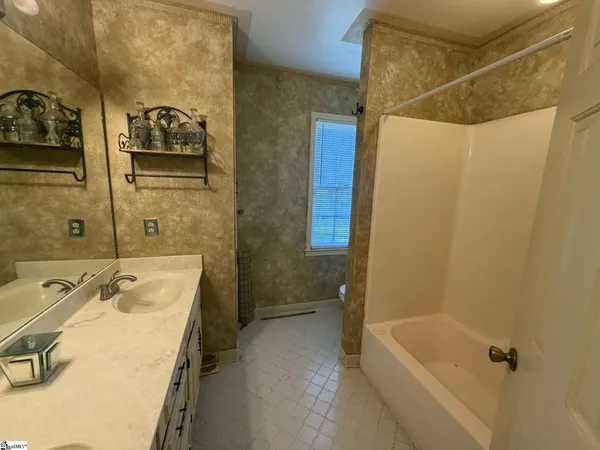 $350,000 | 504 Hillpine Drive, Simpsonville, SC 29681