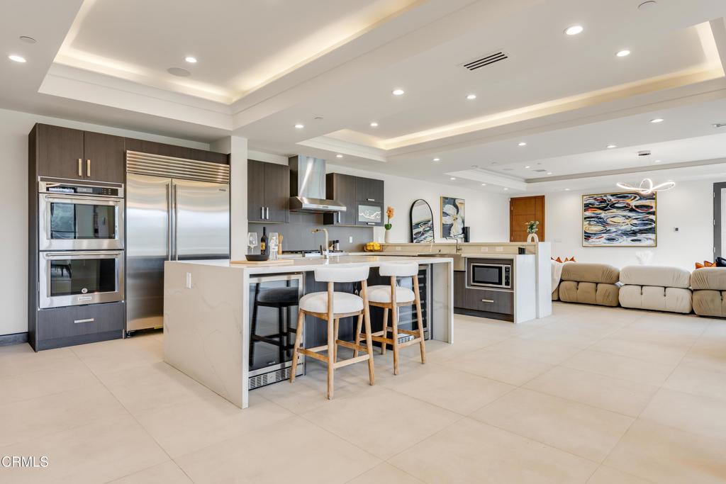 12480 Viewcrest Road Los Angeles, CA 91604 - Photo 4 of 69 6V2A1124-Edit