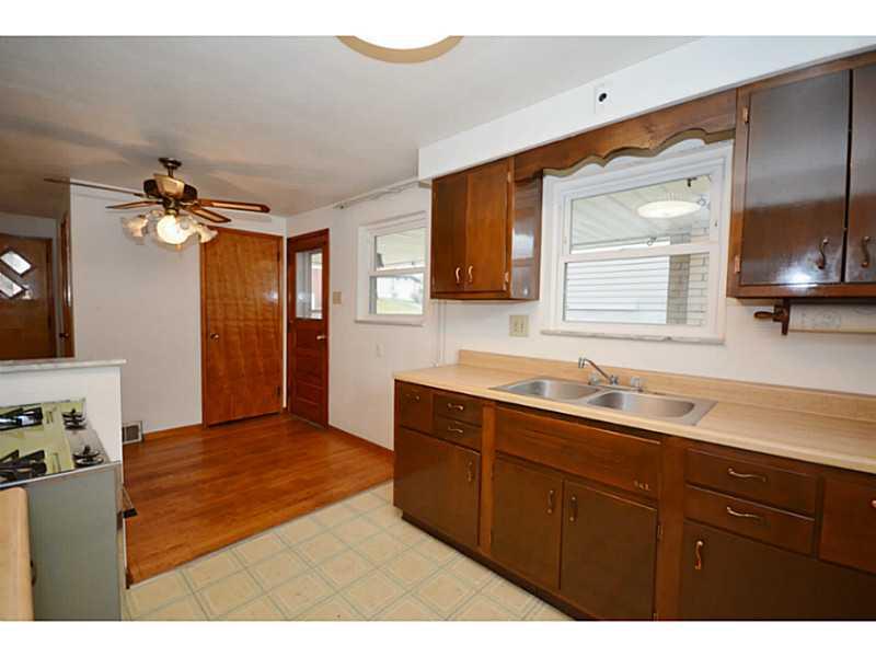 3527 Bevan Road North Versailles, PA 15137 - Photo 8 of 25 Kitchen.