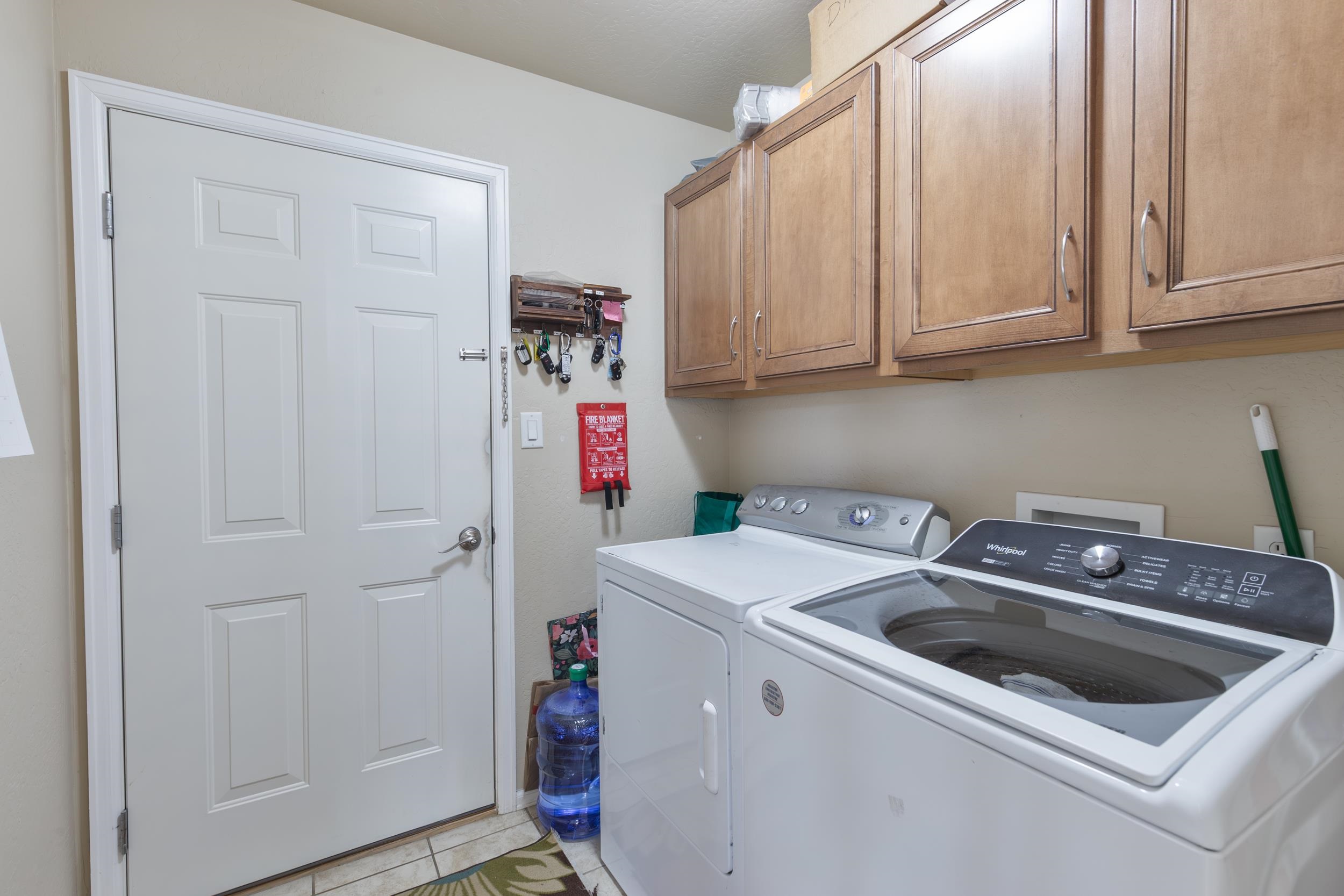 544 Hemlock Drive Fruita, CO 81521 - Photo 17 of 36 a utility room with dryer and washer