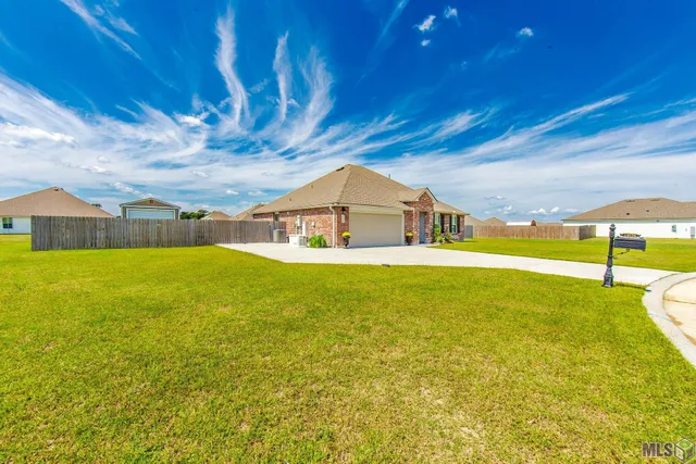 $285,000 | 23136 Planters Drive, Vacherie, LA 70090